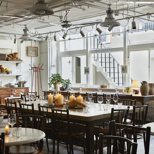 WINE BAR